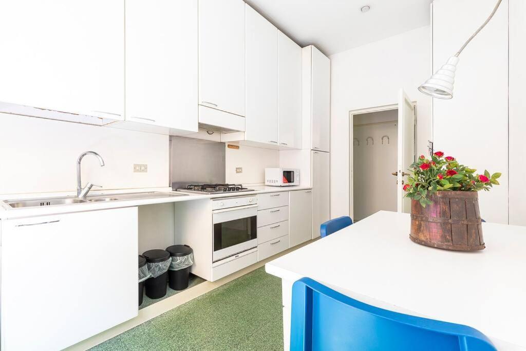 Apartment Al Duomo Di - Posto Auto Privato Prenotabile